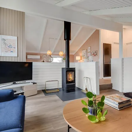 Med Braendeovn I Vejlby Klit Sj163