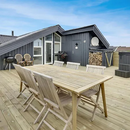 Med Braendeovn I Vejlby Klit Sj163