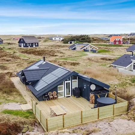Med Braendeovn I Vejlby Klit Sj163
